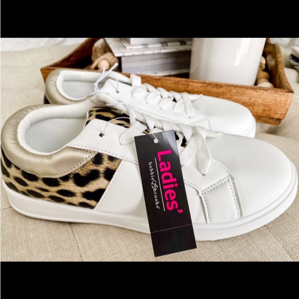 Bobbie brooks sneakers